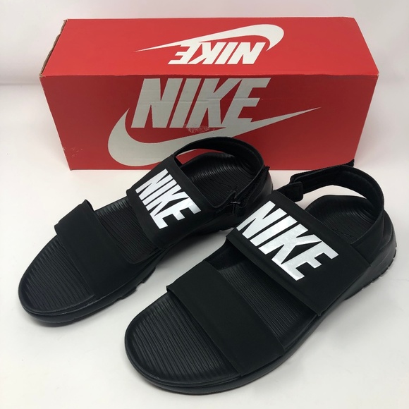 red nike tanjun sandals